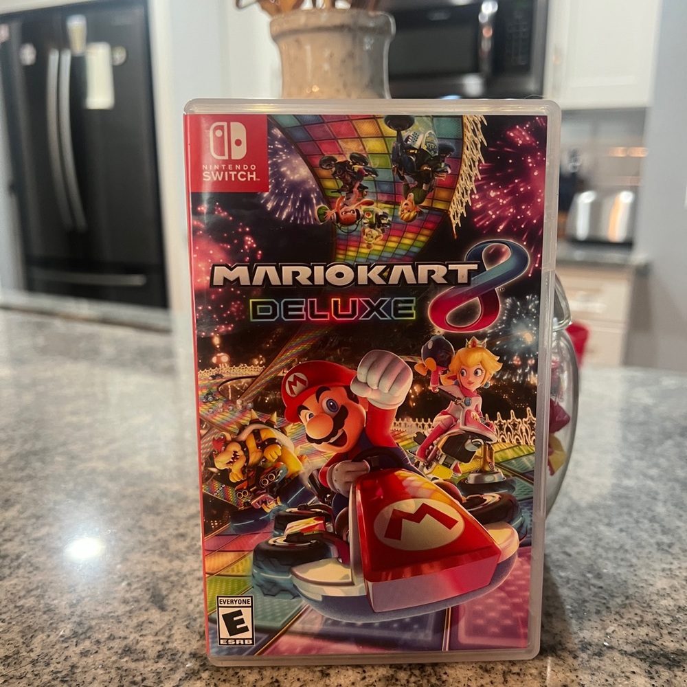 Nintendo Switch MarioKart Deluxe 8 Game